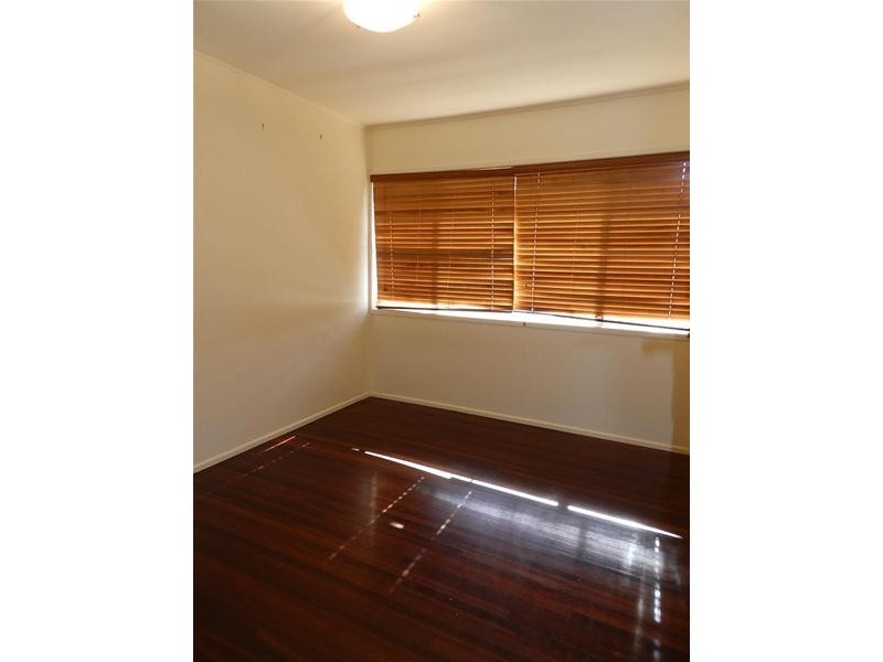 25 Range Road, Sarina QLD 4737