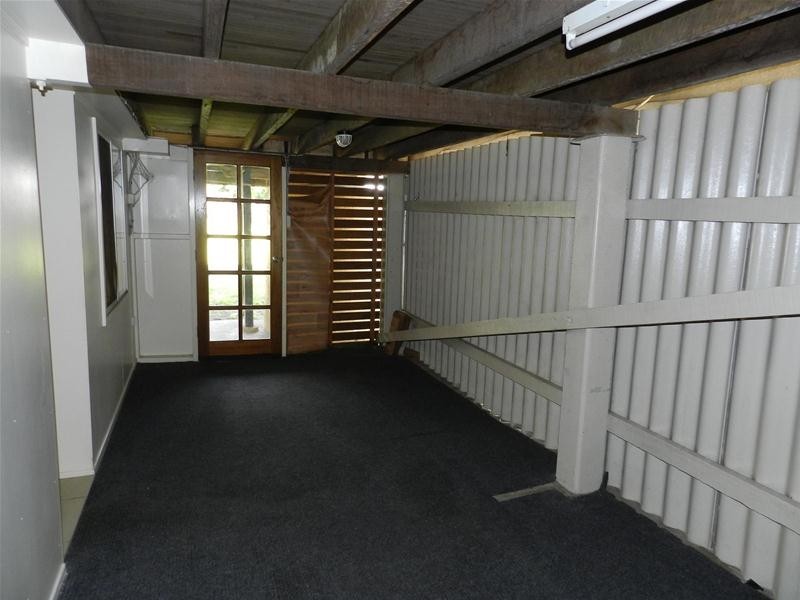 25 Range Road, Sarina QLD 4737