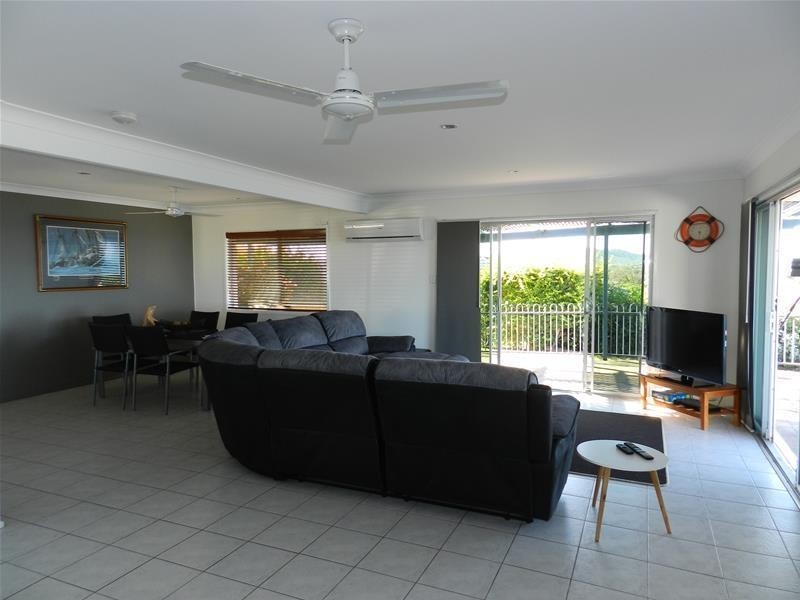 10 Captain Blackwood Drive, Sarina Beach QLD 4737