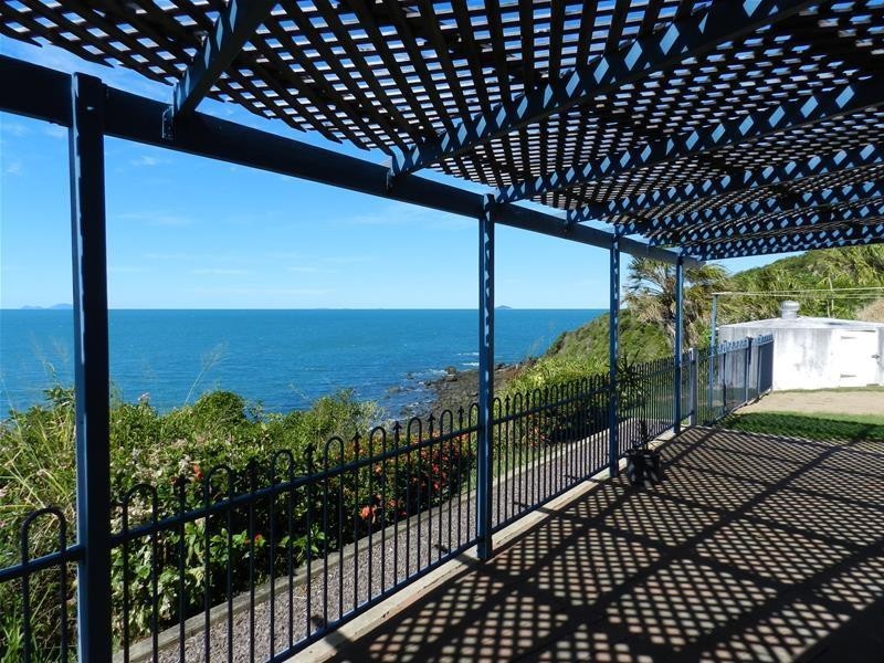 10 Captain Blackwood Drive, Sarina Beach QLD 4737