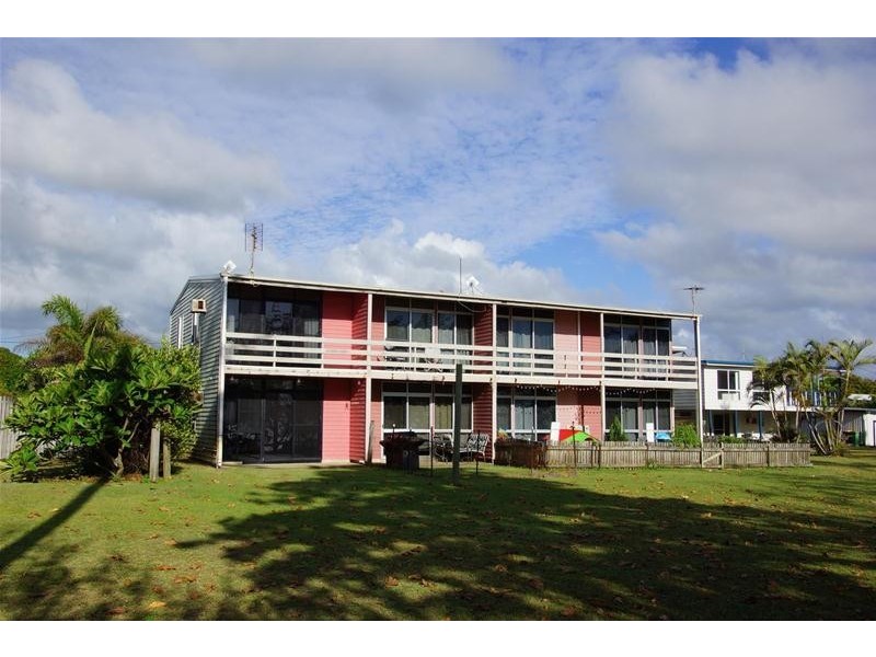 14-16 Owen Jenkins Drive, Sarina Beach QLD 4737