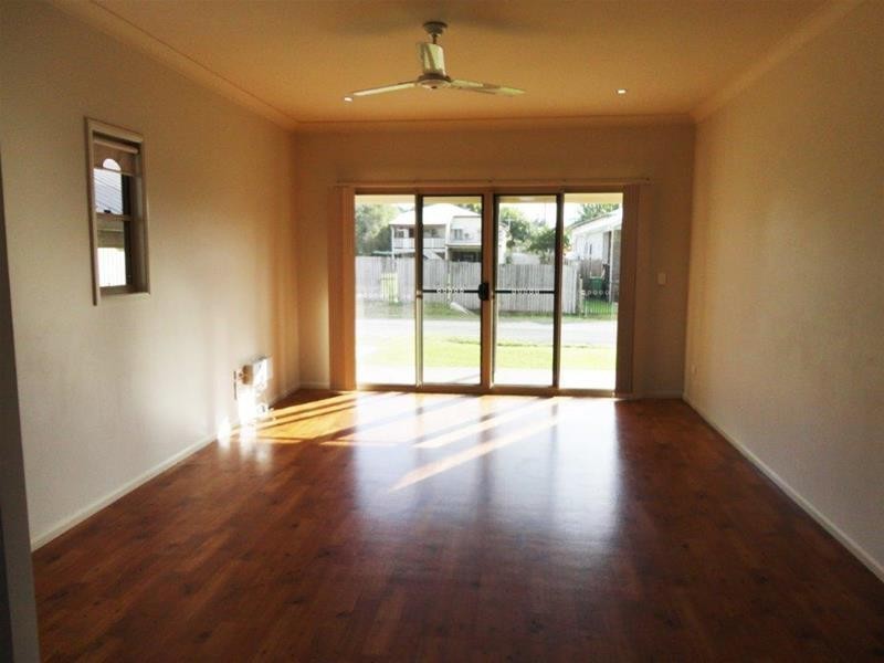 27 Vincent Street, South Mackay QLD 4740