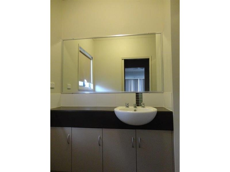 27 Vincent Street, South Mackay QLD 4740