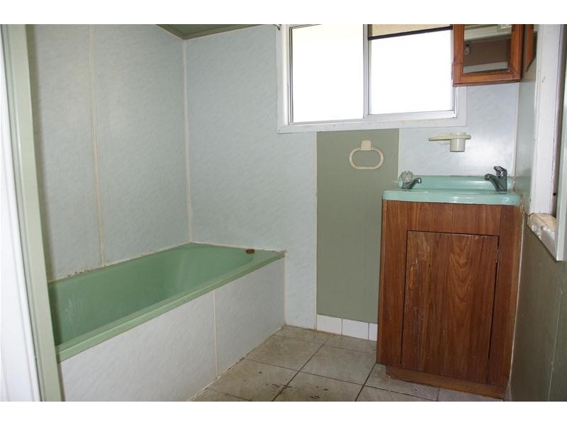 6 Keating Court, Armstrong Beach QLD 4737