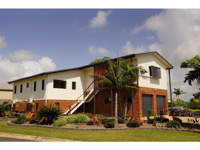 4 Campbell Street, Campwin Beach QLD 4737