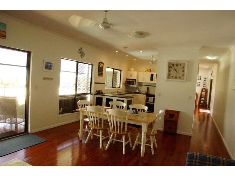 4 Campbell Street, Campwin Beach QLD 4737