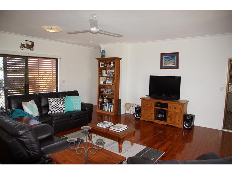 4 Campbell Street, Campwin Beach QLD 4737