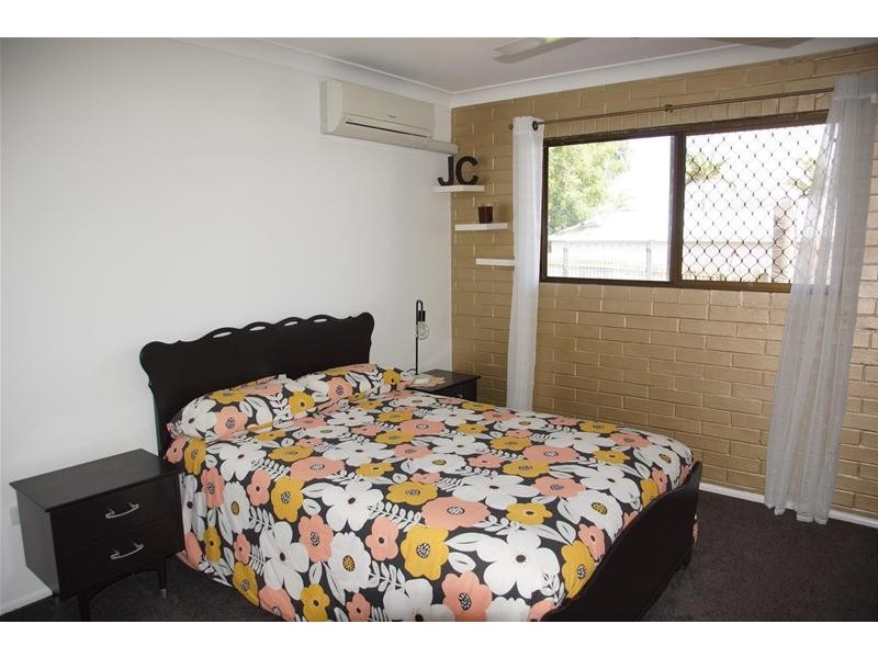 4 Campbell Street, Campwin Beach QLD 4737