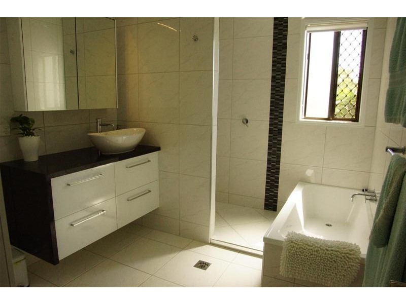 4 Campbell Street, Campwin Beach QLD 4737