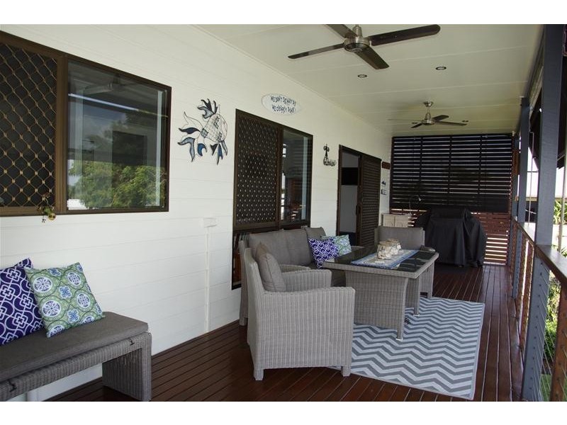 4 Campbell Street, Campwin Beach QLD 4737