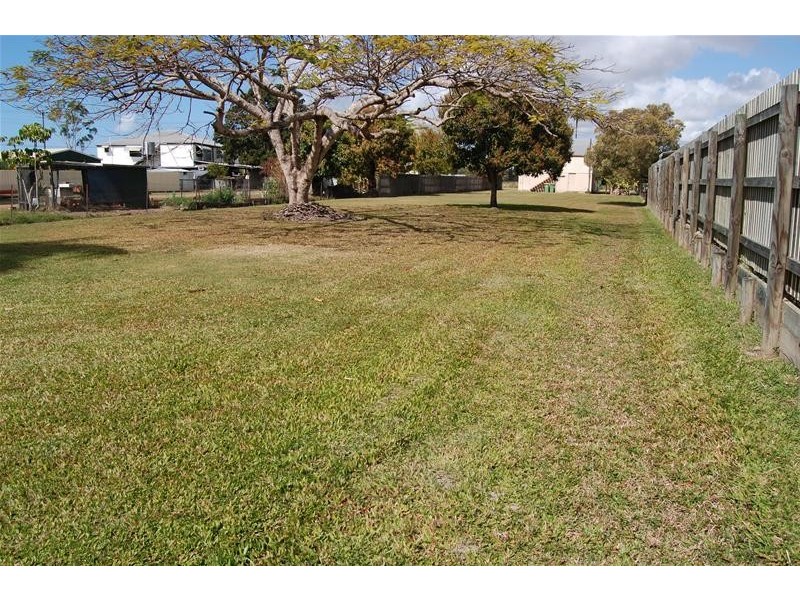 11 Brewers Road, Sarina QLD 4737