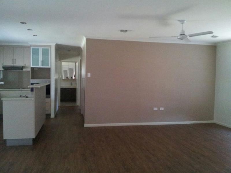 20 Schapers Road, Glenella QLD 4740