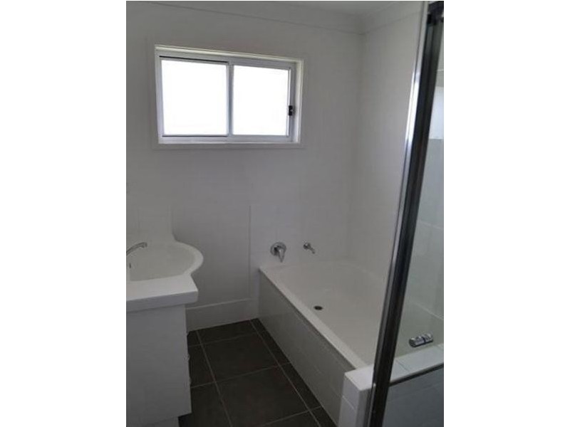 77 St Lawrence Street, Nebo QLD 4742