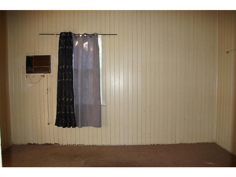 16 Heron Street, Sarina QLD 4737