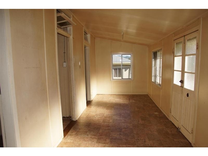 16 Heron Street, Sarina QLD 4737