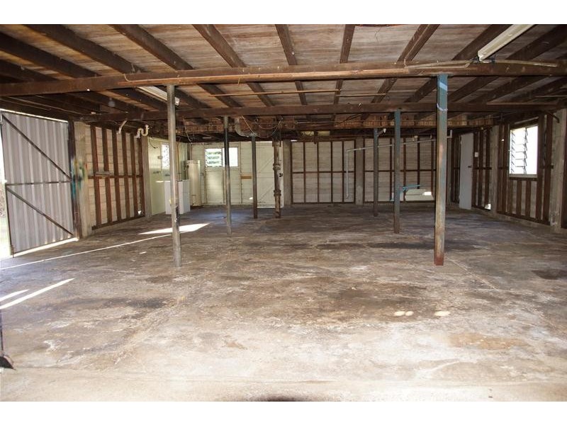 16 Heron Street, Sarina QLD 4737