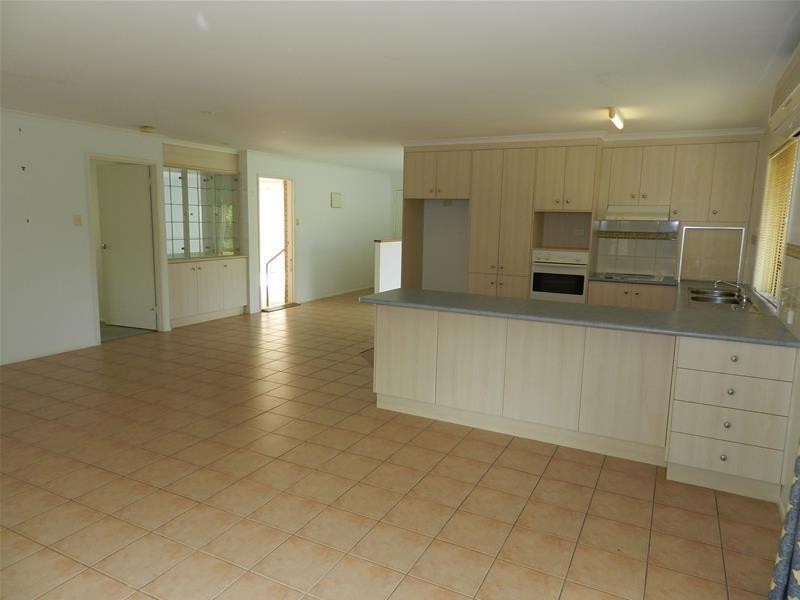 90771 Bruce Highway, Sarina QLD 4737