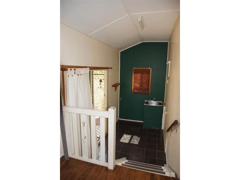 11 Ablett Street, Sarina QLD 4737