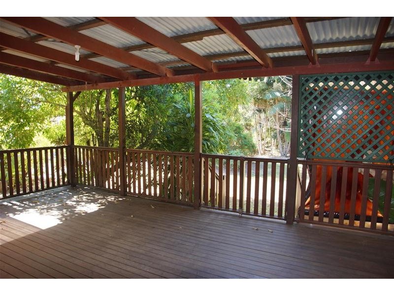 11 Ablett Street, Sarina QLD 4737