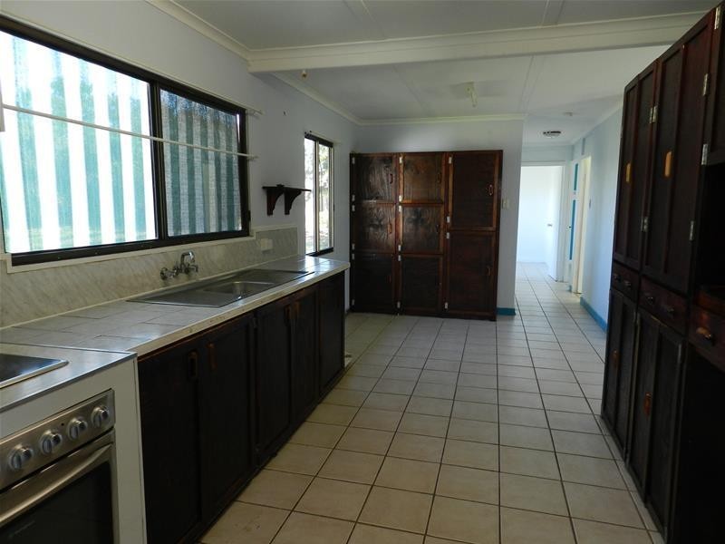 28 Chelona Park Drive, Sarina QLD 4737