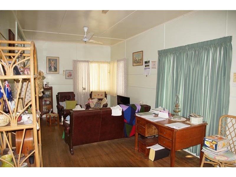 20 Phillips Street, Sarina QLD 4737