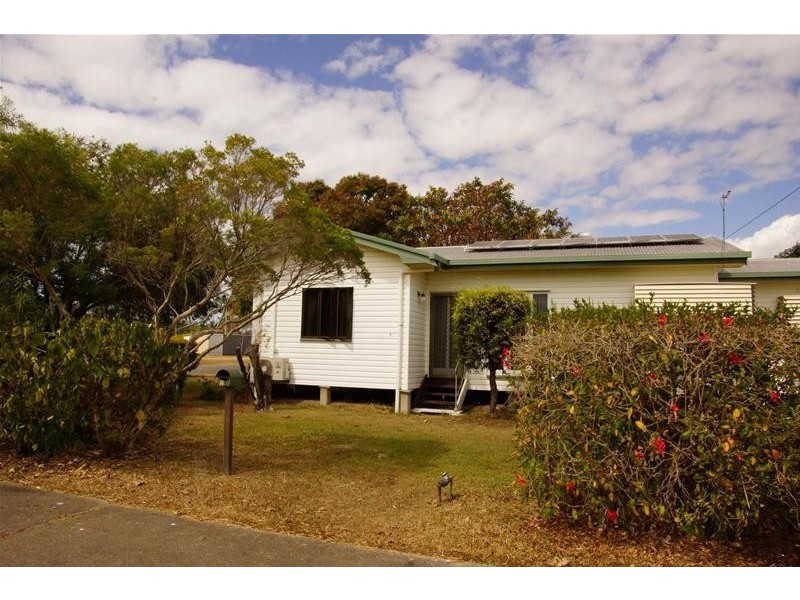 20 Phillips Street, Sarina QLD 4737
