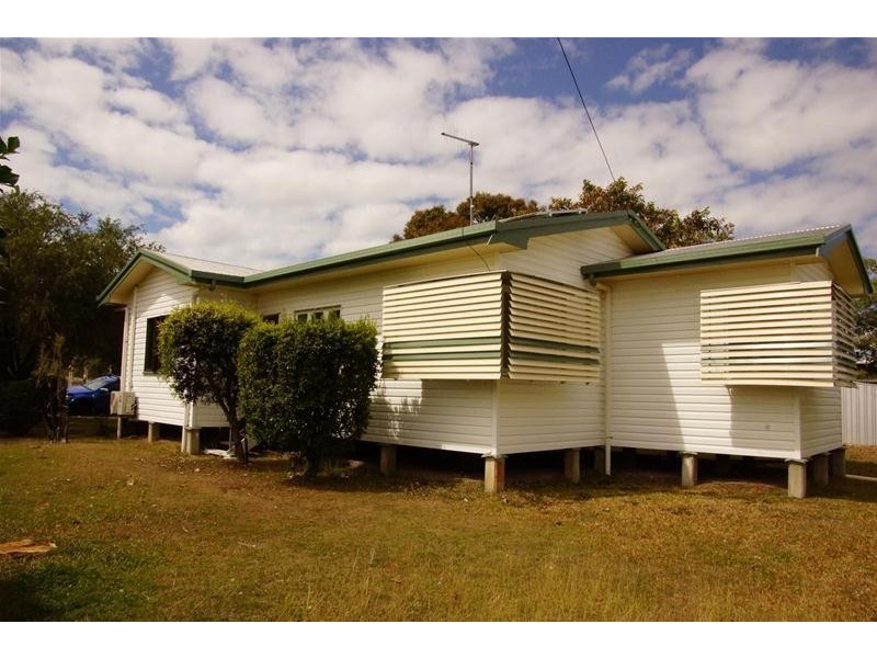 20 Phillips Street, Sarina QLD 4737