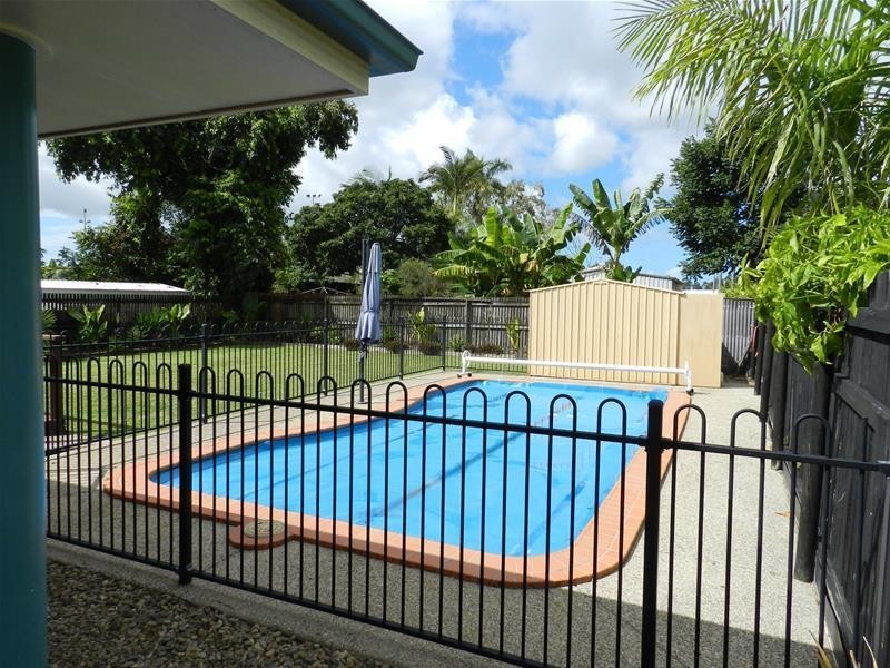 8 Dawson Street, Sarina QLD 4737