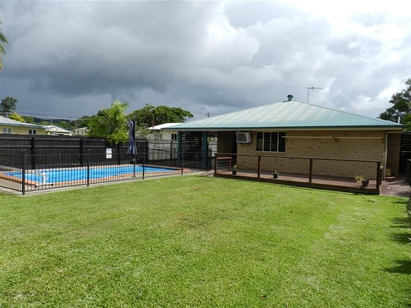 8 Dawson Street, Sarina QLD 4737