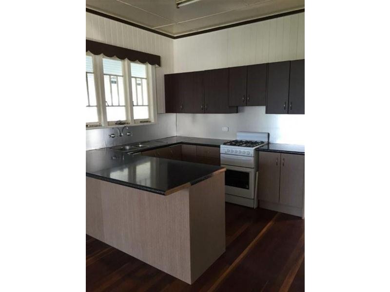 6 Pinder Street, West Mackay QLD 4740