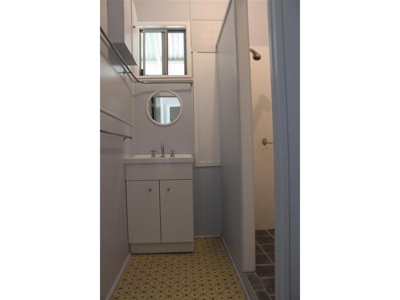 17 East Street, Sarina QLD 4737