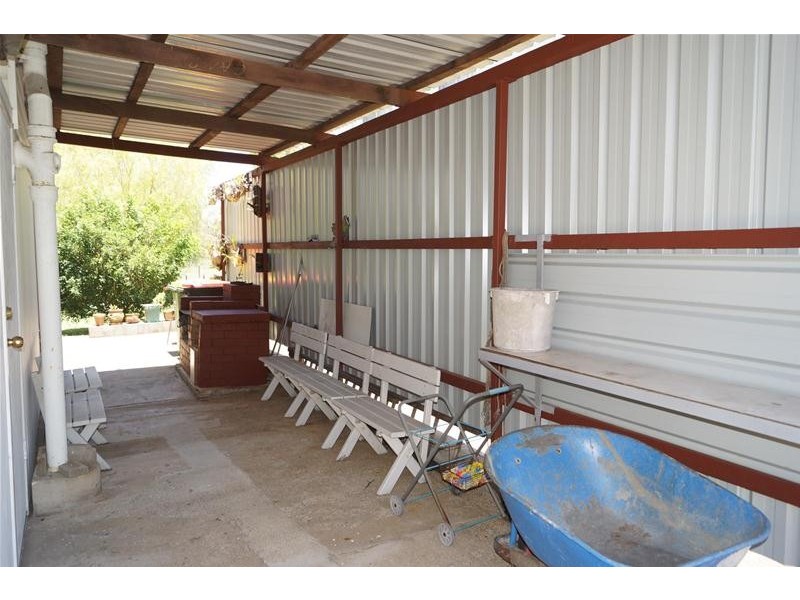 35 Brooks Road, Sarina QLD 4737