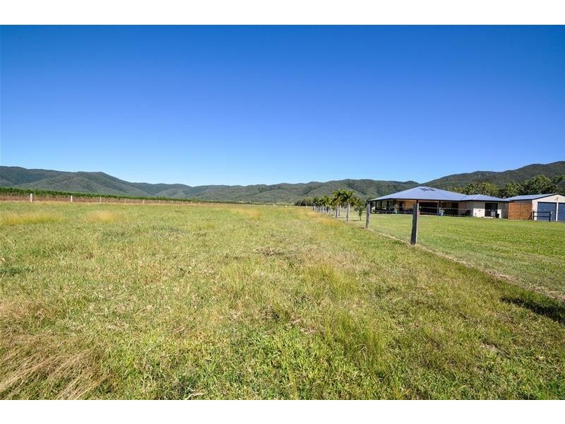 75 Sievers Road, Oakenden QLD 4741