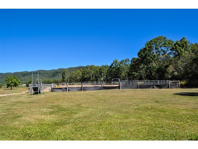 75 Sievers Road, Oakenden QLD 4741