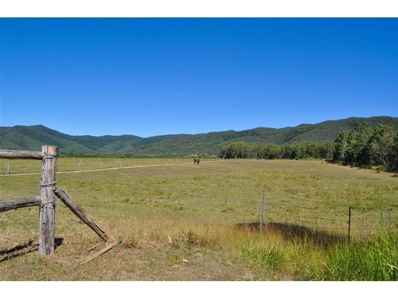 75 Sievers Road, Oakenden QLD 4741