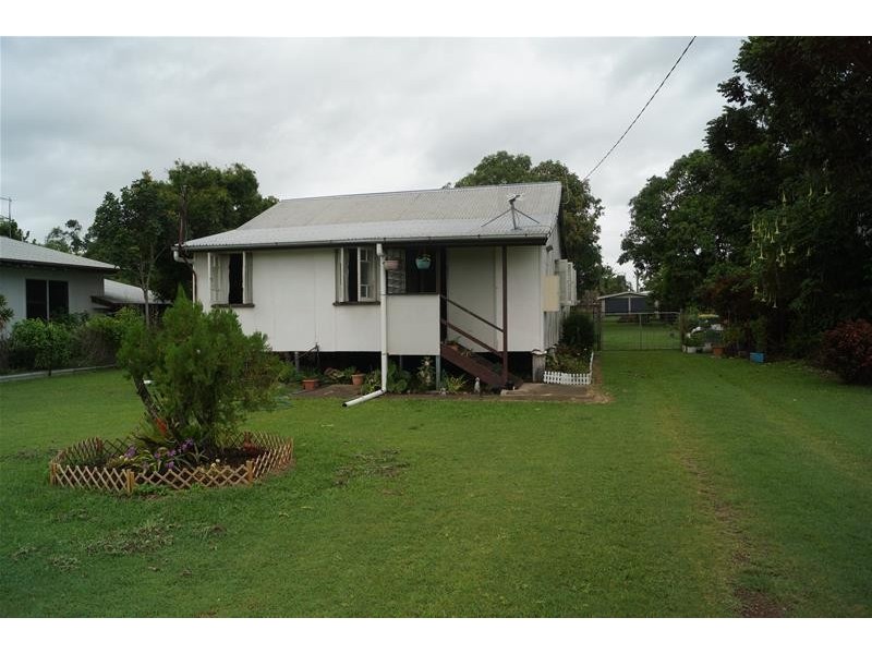 12 Phillip Street, Sarina QLD 4737