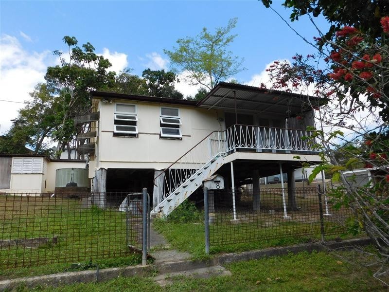 8 Maudsley Road, Sarina QLD 4737