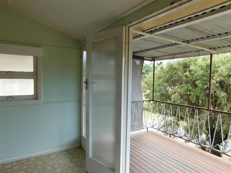 8 Maudsley Road, Sarina QLD 4737