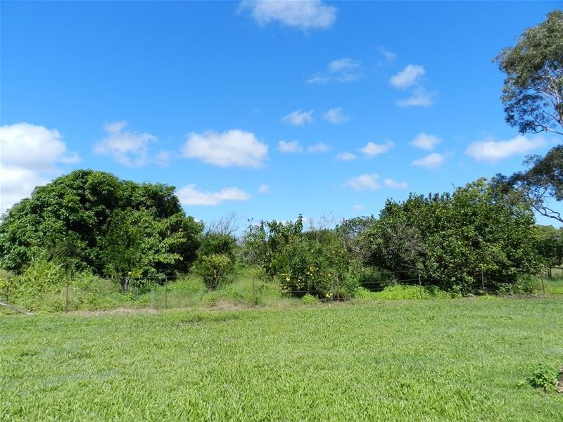 54 Hans Christian Street, Sarina QLD 4737