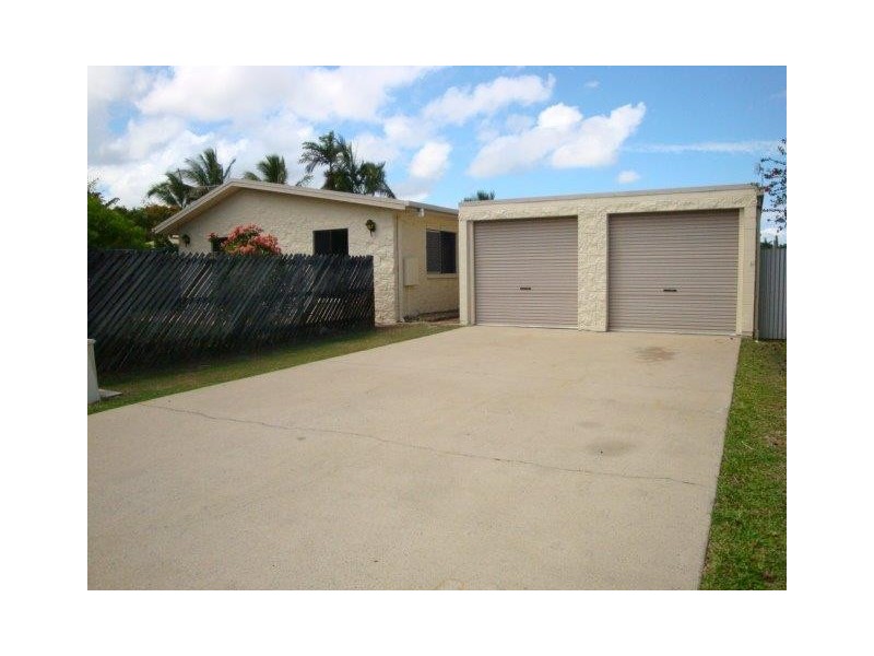 18 Lindesay Court, South Mackay QLD 4740