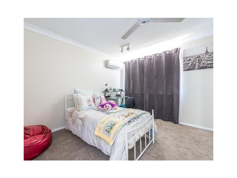 33 Kidston Avenue, Rural View QLD 4740