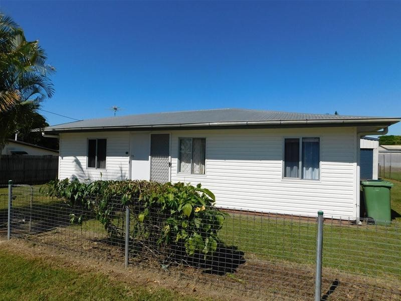 70 Beach Road, Sarina QLD 4737