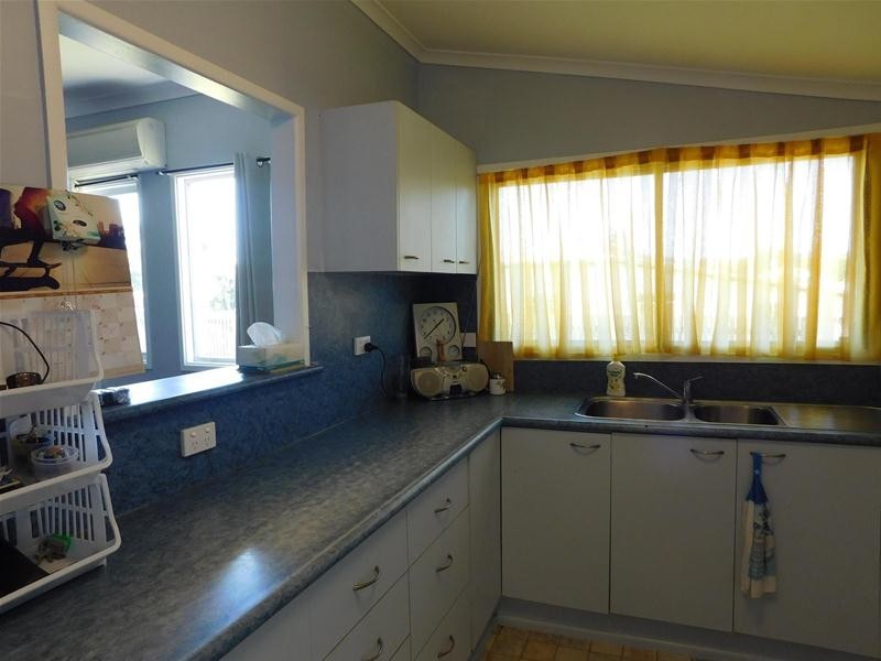 70 Beach Road, Sarina QLD 4737