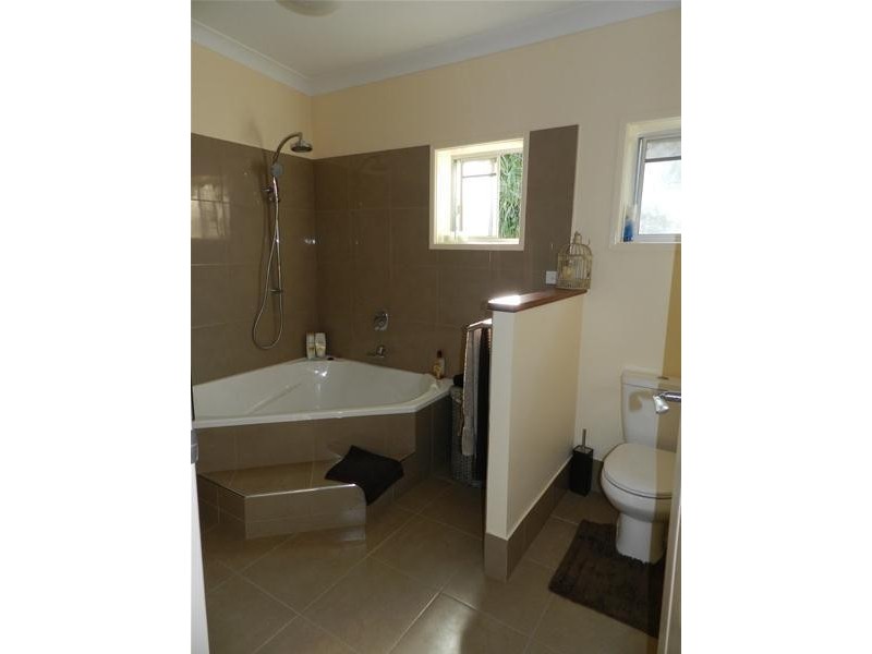 5 Clark Street, Grasstree Beach QLD 4740