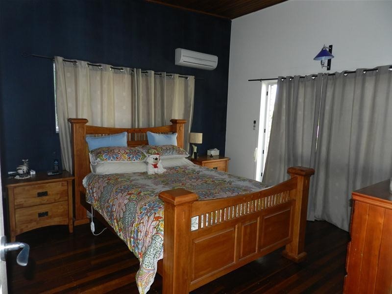 5 Clark Street, Grasstree Beach QLD 4740