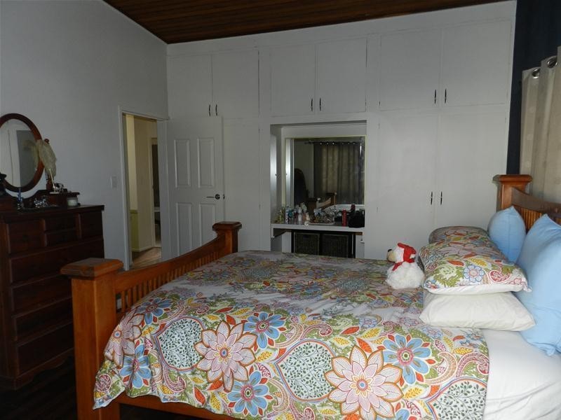 5 Clark Street, Grasstree Beach QLD 4740