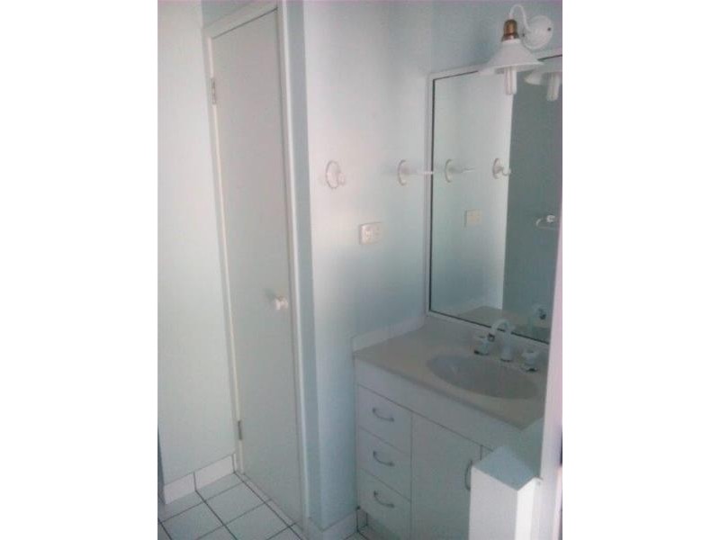 51 Edmunds Avenue, Hay Point QLD 4740