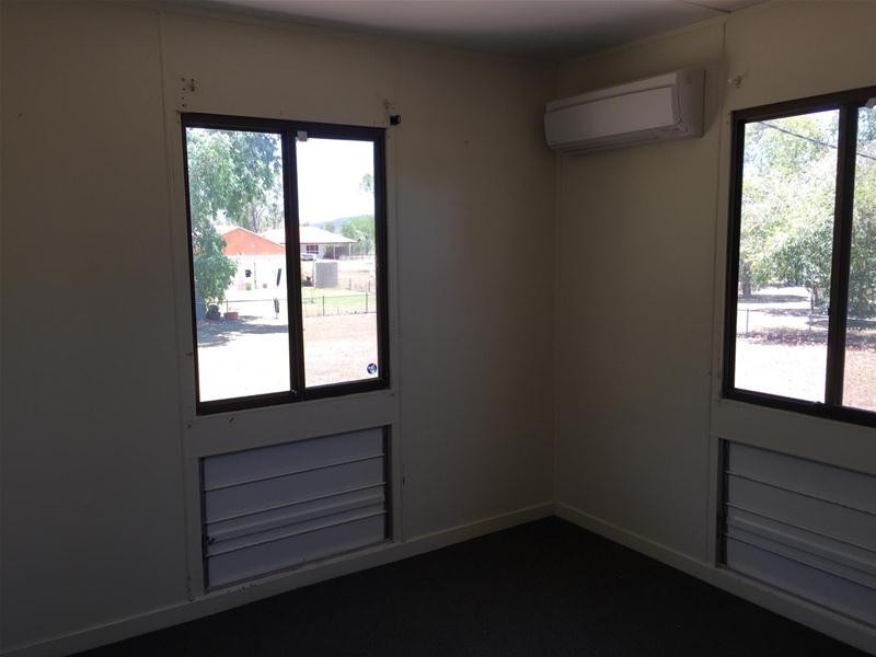 2/33 Reynolds Street, Nebo QLD 4742