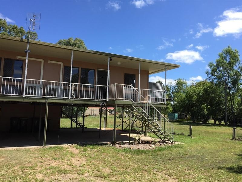 2/33 Reynolds Street, Nebo QLD 4742