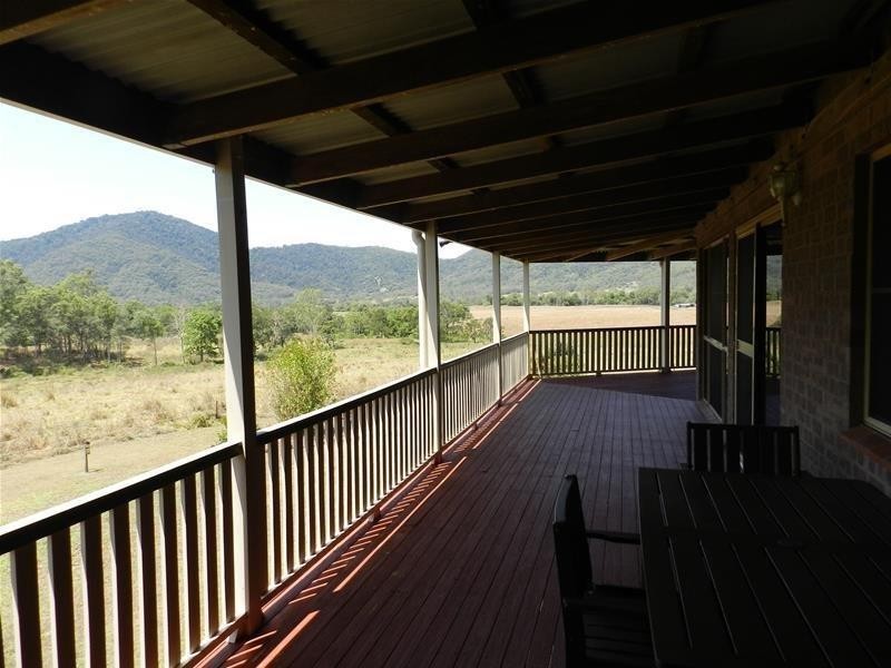 178 Walsh Road, Sarina QLD 4737